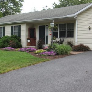 Wayne & Suzanne King,  Breeder