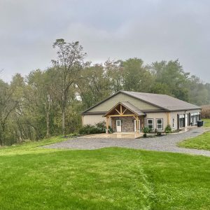 Paw Print Kennel,  Breeder